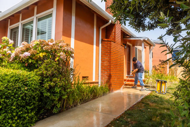 Best Garage Pressure Washing  in Broadmoor, CA